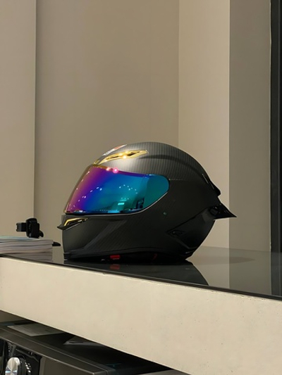 AGV Pista
