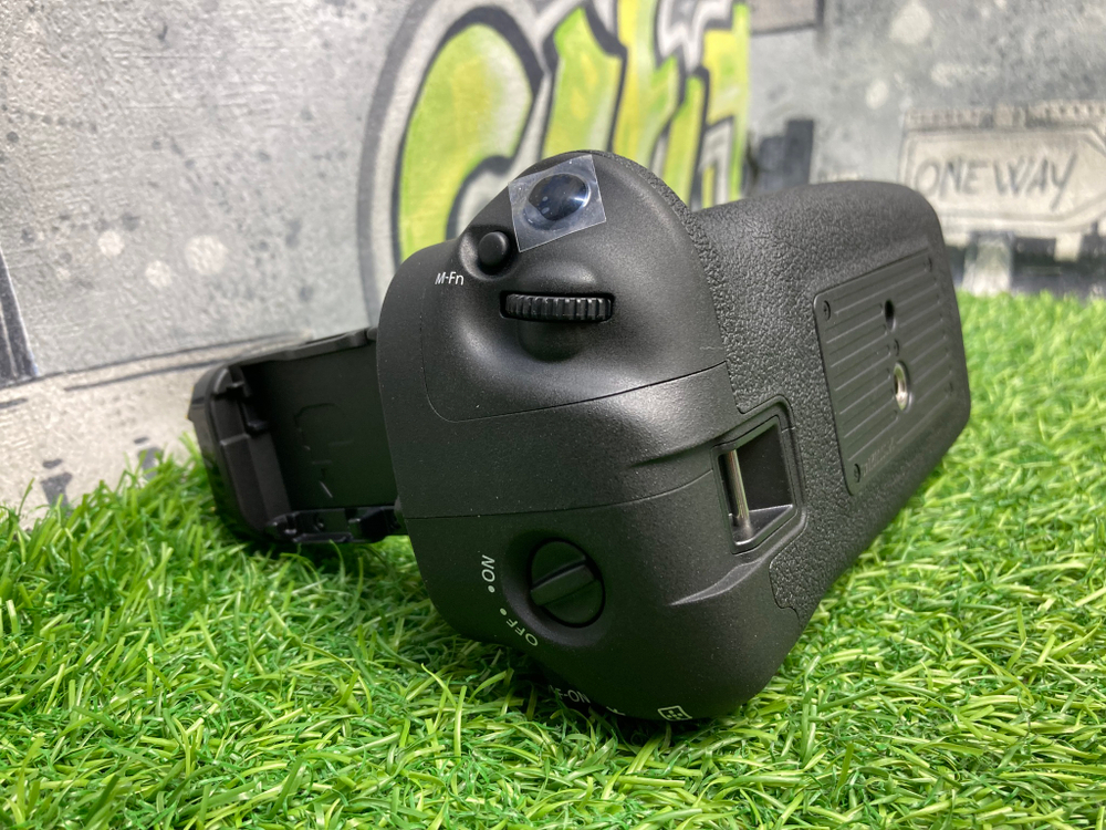 Canon BG-E20