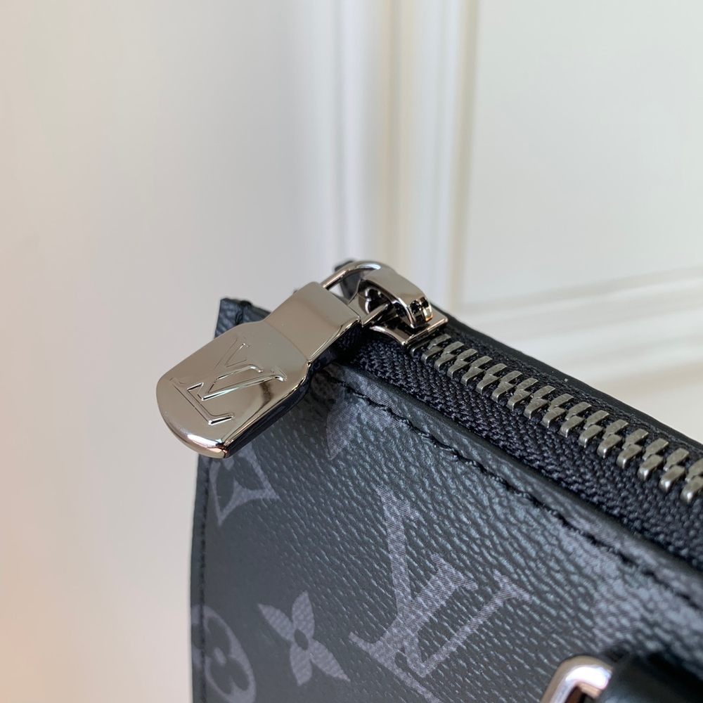 Louis Vuitton Sac Plat Cross
