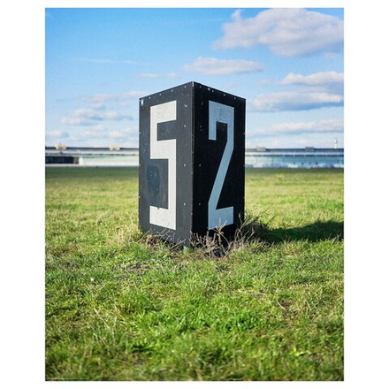 IKEA BILD  (ИКЕА БИЛД)  -  Плакат, аэропорт, Берлин, 40x50 см