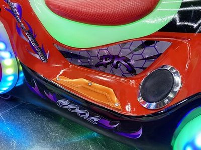 Прокатный аттракцион «Квантум» Электромобиль