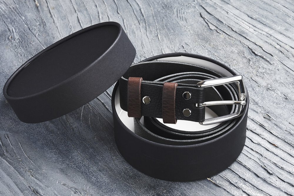 Ремень из текстурной итальянской кожи, цвет «фантом», хромированная пряжка