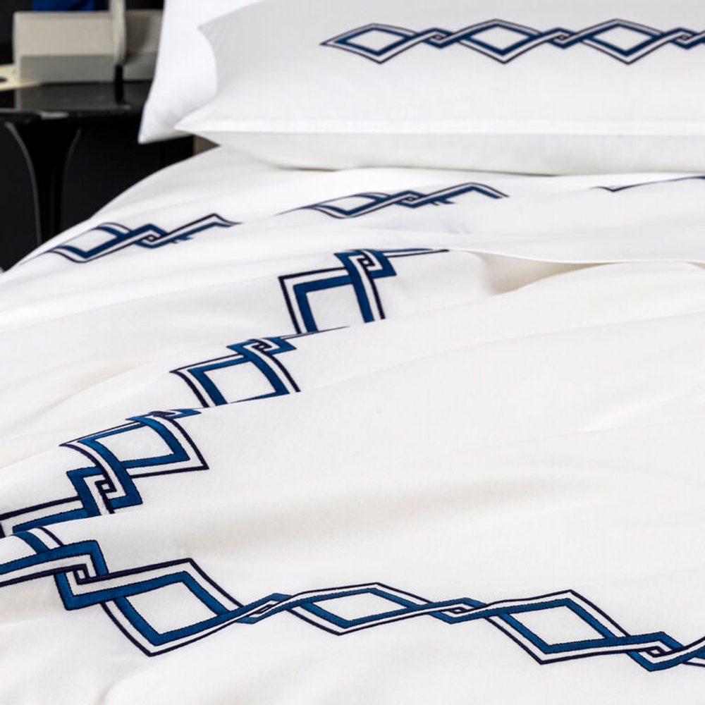 Постельное белье Frette Twist Embroidery Navy/Nautico Blue (240 х 220 см)