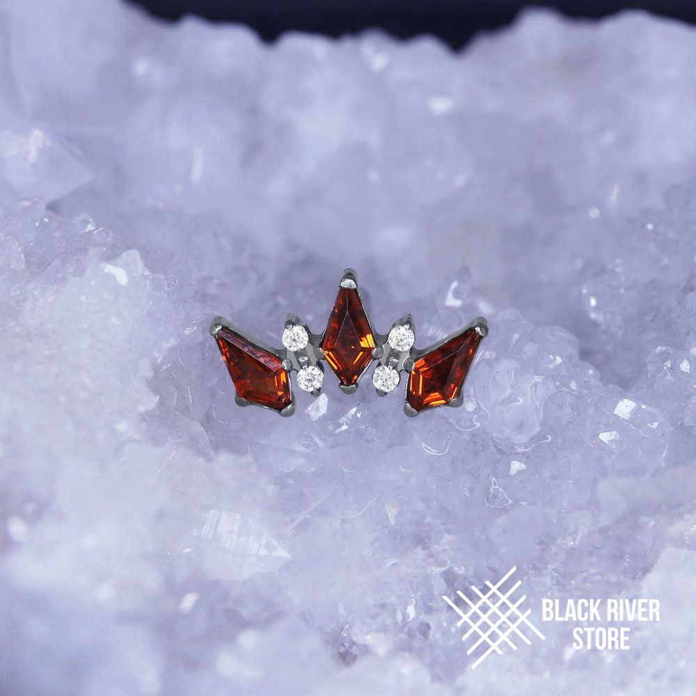 5K Rhombic Garnet CZ &amp; Crystal
