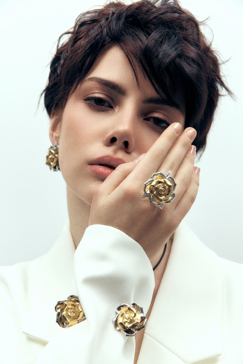 Кольцо Роза, фарфор с позолотой