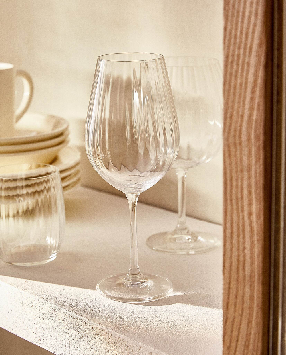 ZARA HOME ПРИПОДНЯТЫЙ ХРУСТАЛЬНЫЙ БОКАЛ ДЛЯ ВИНА