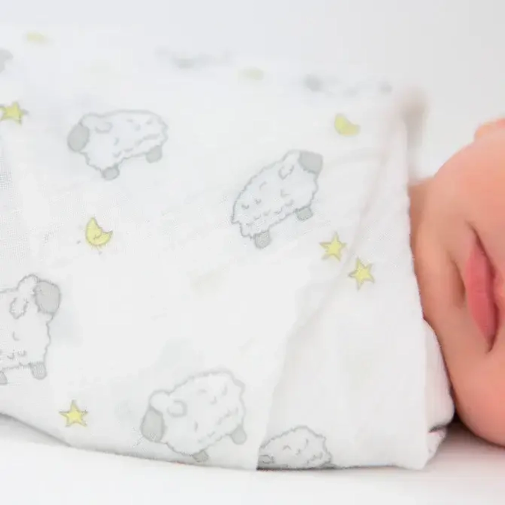 SwaddleDesigns Пеленка муслиновая - Little Lambs, Moons & Stars, Sterling & Pale Banana