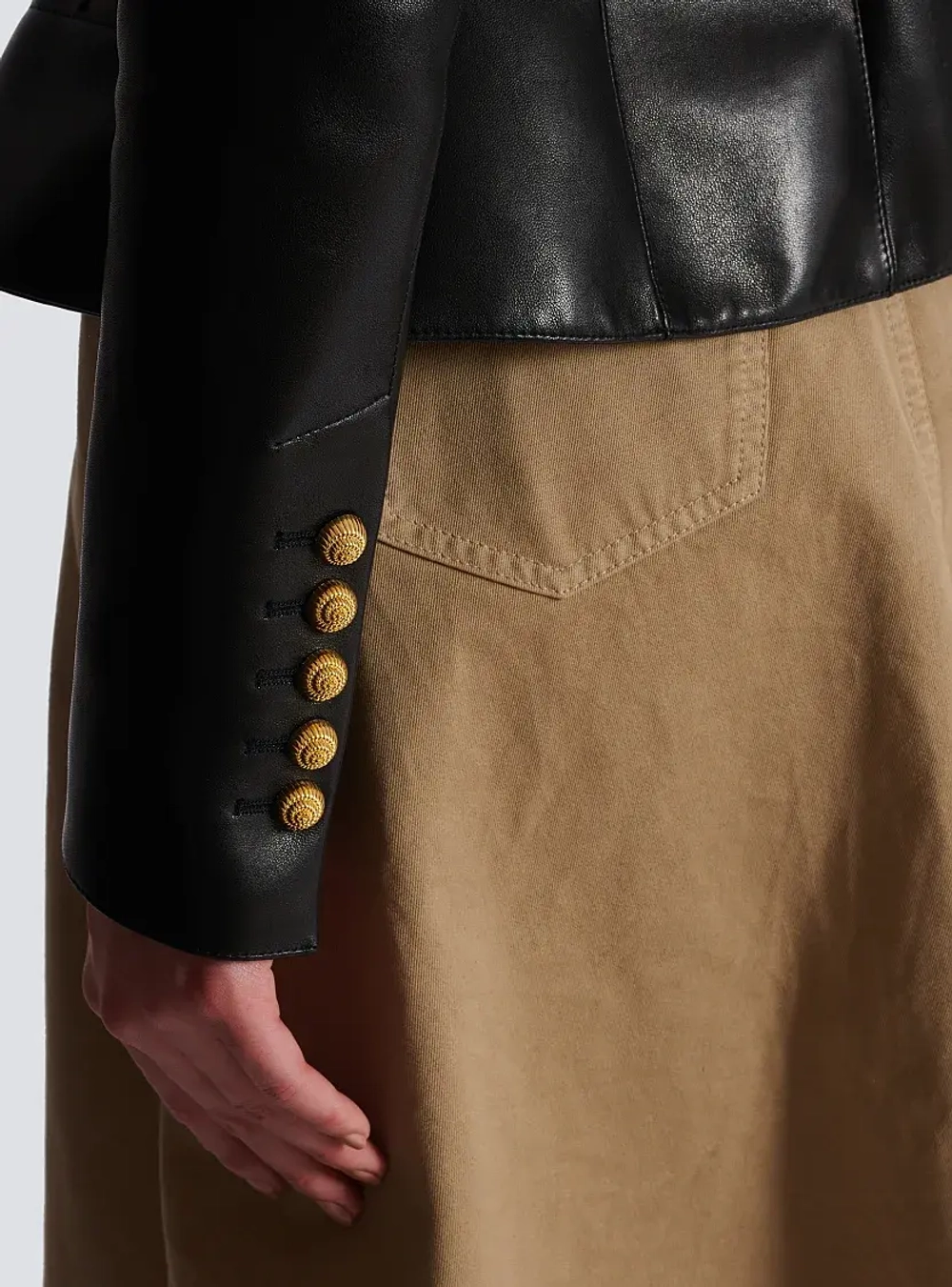 Куртка-пеплум из кожи ягнёнка от Balmain