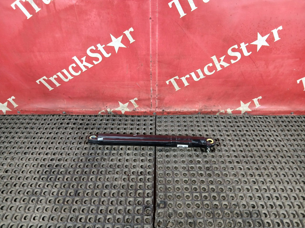 Цилиндр подъёма кабины 2023г.