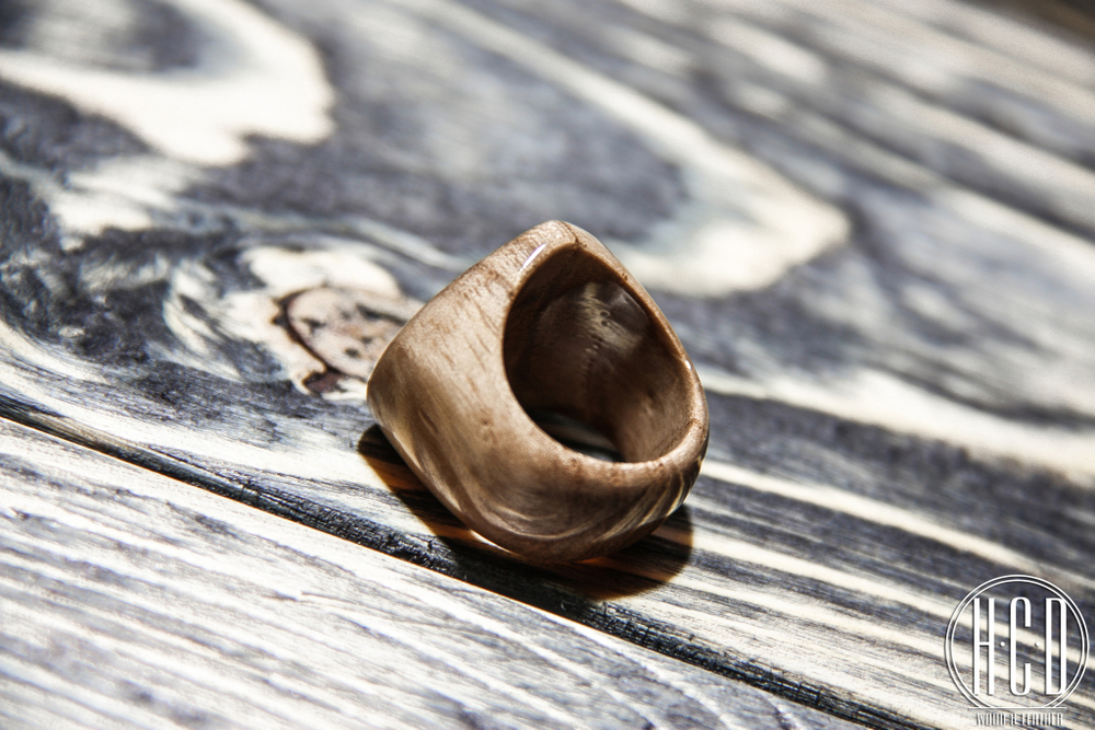 Деревянное кольцо "Сердечко"