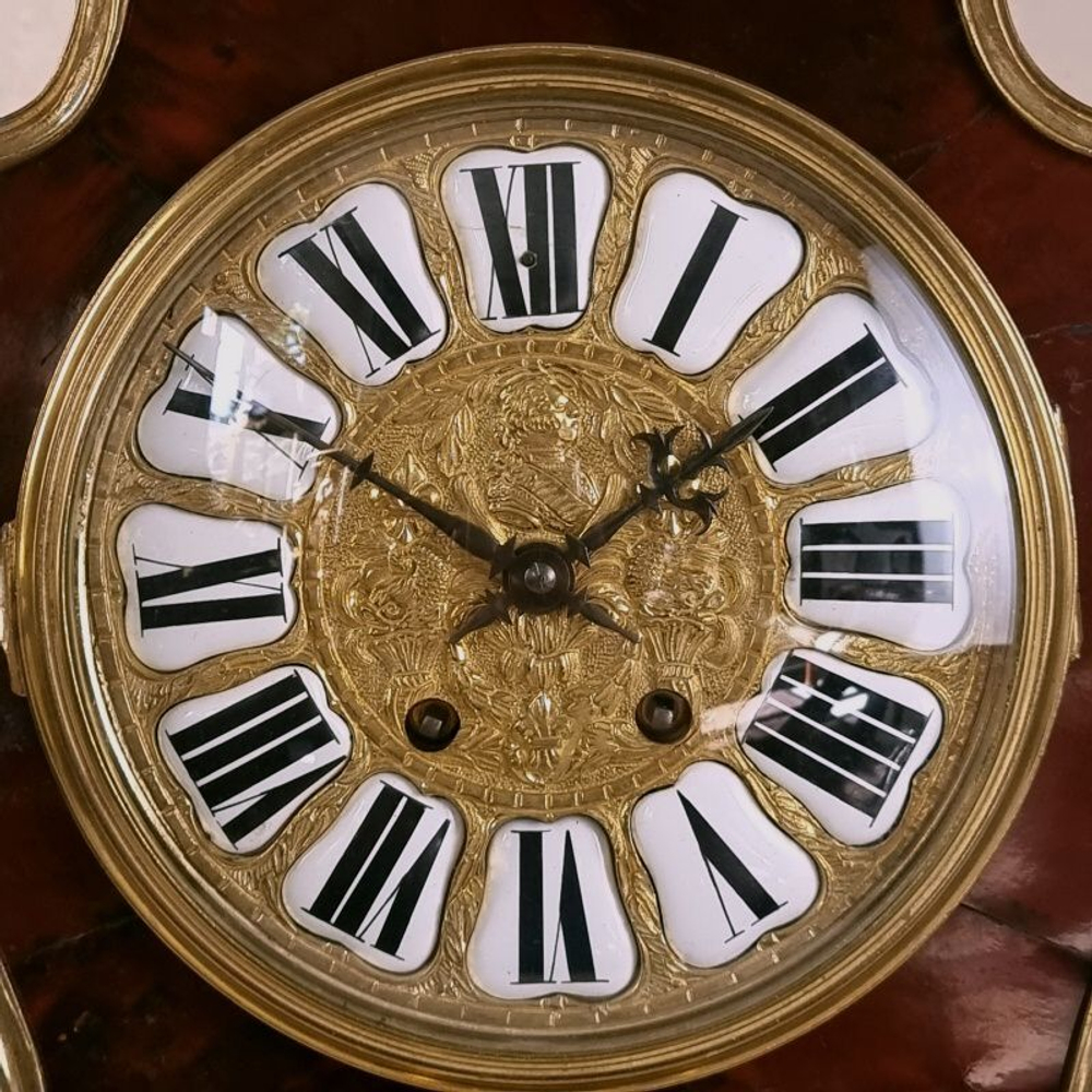 Часы в технике Boulle