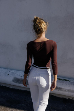 ZARA ФУТБОЛКА С ВЫРЕЗОМ «ЛОДОЧКА», БУРГУНДИ