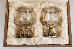 Набор из 2-х бокалов для коньяка "Охота на лося и Мишки в лесу" (подарочный футляр)