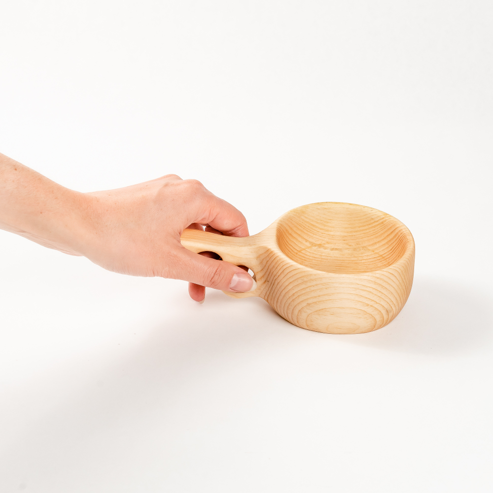 Деревянная кукса из кедра для напитков 100 мл. C66