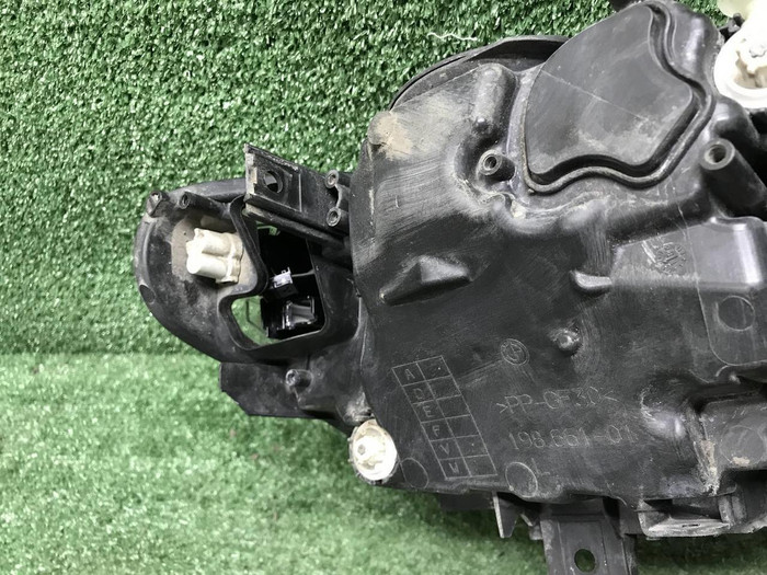 Фара левая BMW 3er F30 (2015-2020) LED