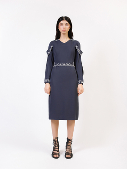 Платье-футляр с вышивкой OLA OLA