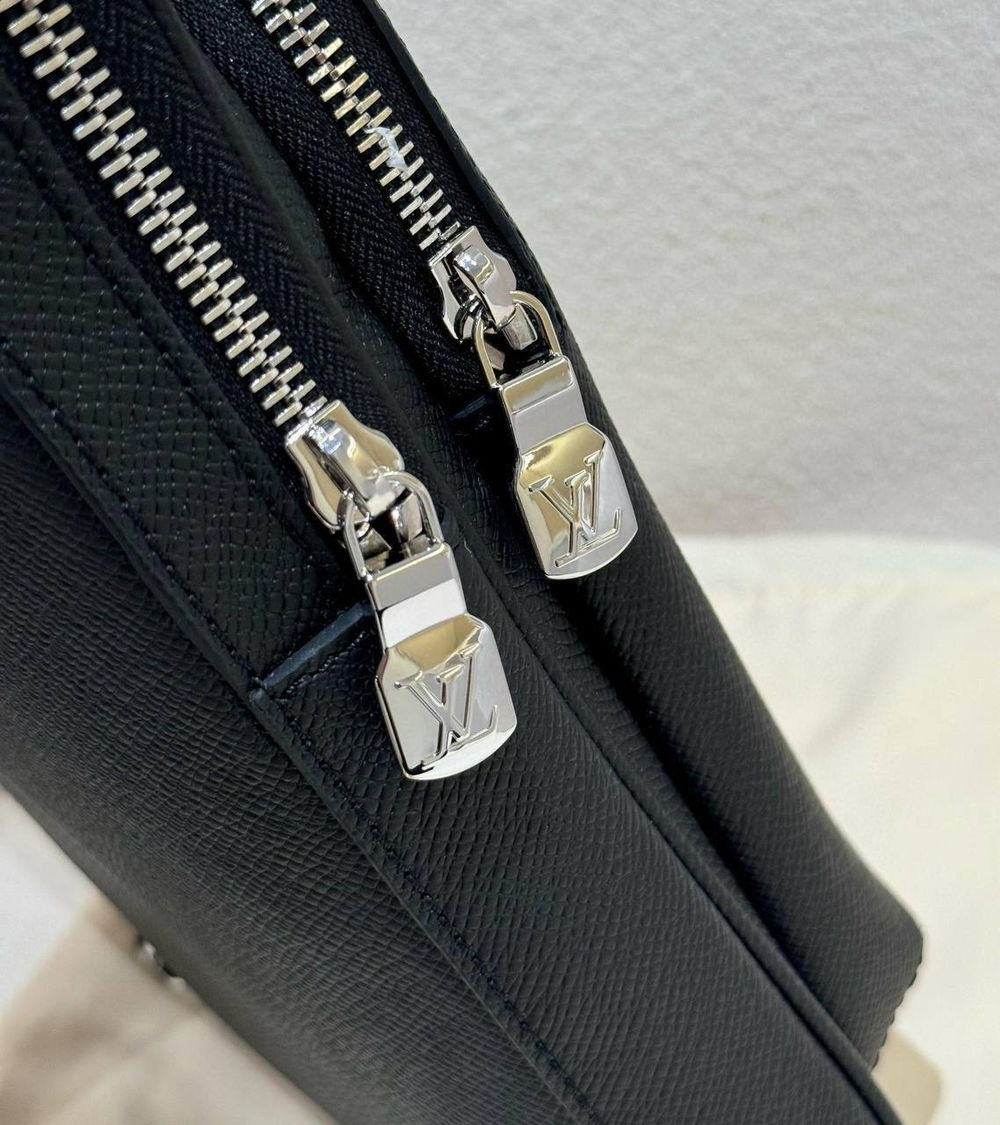 Сумка-слинг Louis Vuitton, арт. 469635889
