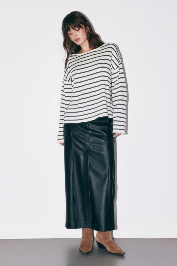 Юбка миди из эко-кожи 