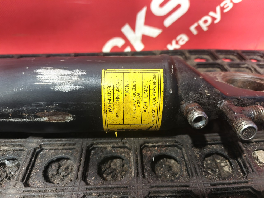 Цилиндр подъёма кабины