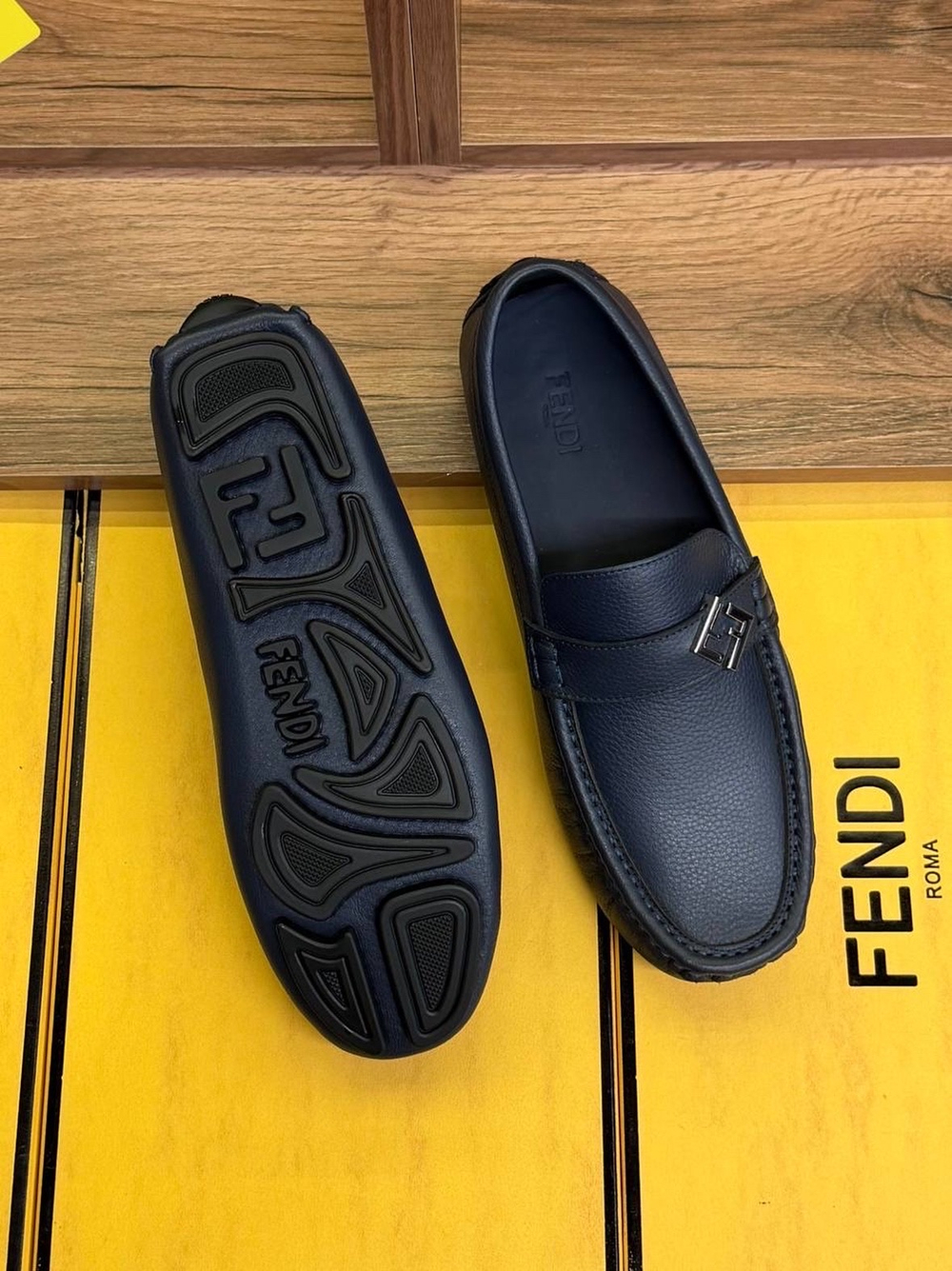 Мокасины Fendi