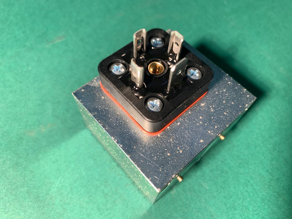 Соленоид для блока управления стрелой HAWE 24V