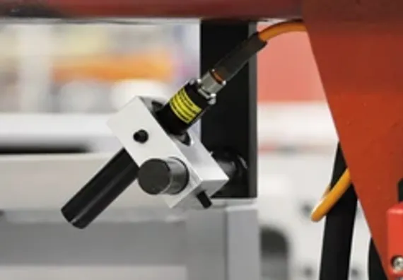 Полуавтоматический ленточнопильный станок Bomar Workline 410.280 DGH