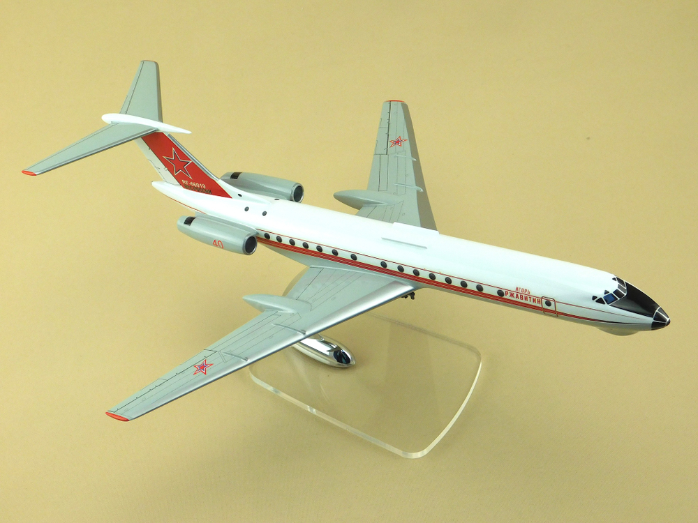 Модель самолета Ту-134Ш (М1:100, ВКС России, RF-66019, 40)