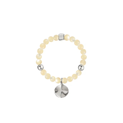 кольцо из бежевого перламутра с мятым листом