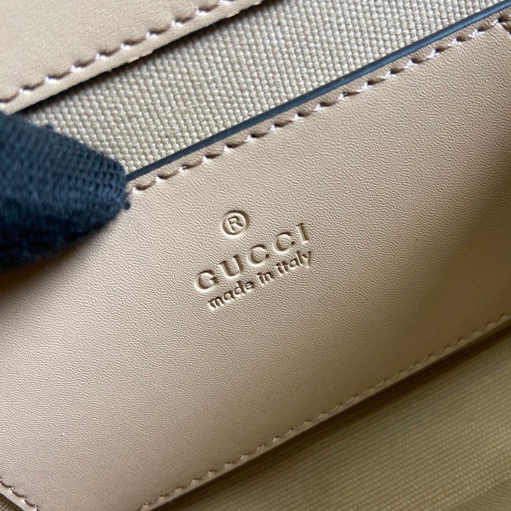 Gucci GG Super Mini Shoulder Bag 21 cm