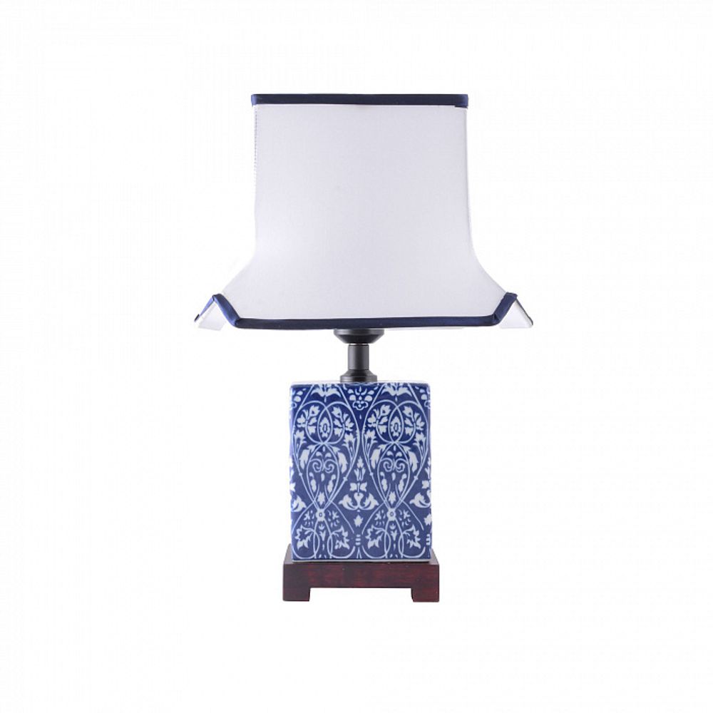 Настольная лампа с абажуром "Океан спокойствия"