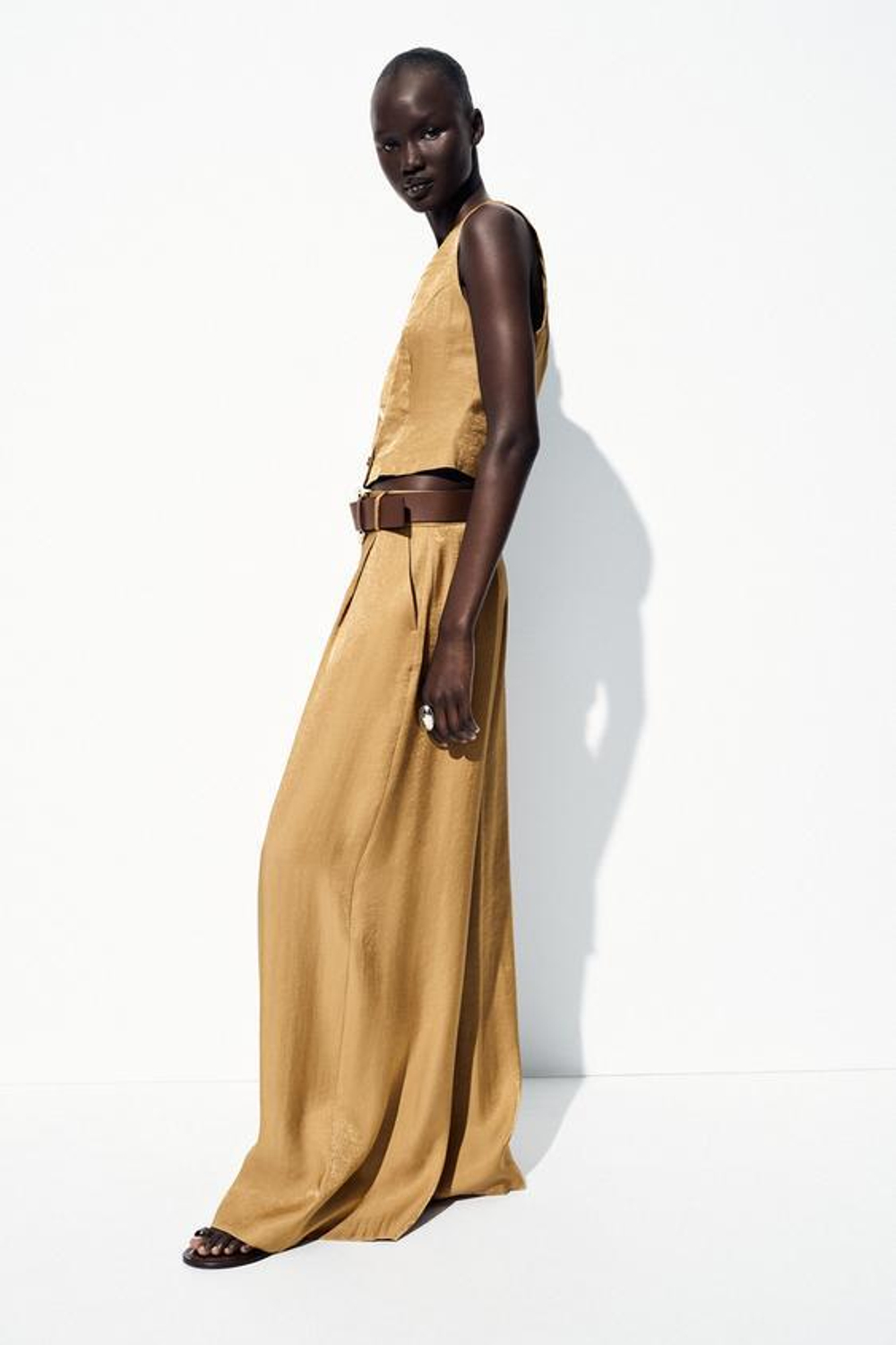 ZARA ШИРОКИЕ БРЮКИ ИЗ АТЛАСА С РЕМНЕМ, ЗОЛОТИСТЫЙ