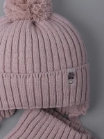 Шапка для девочки осенняя и снуд вязаные