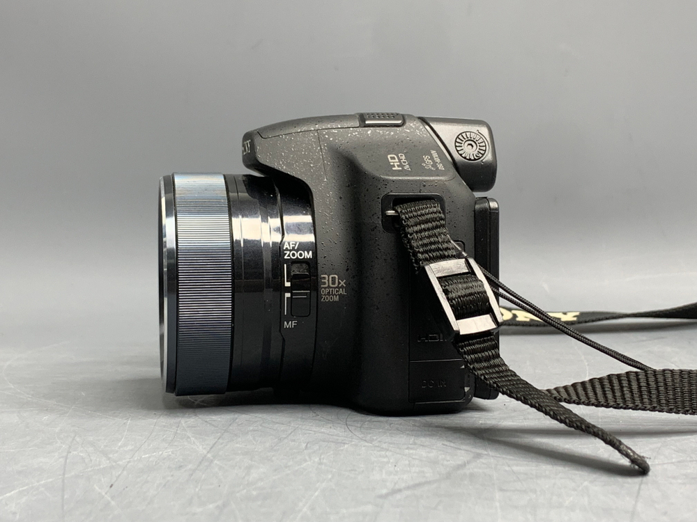 Sony Cyber-shot DSC-HX100V