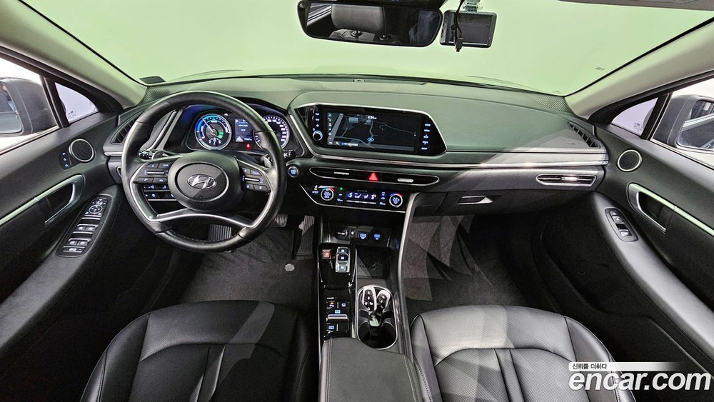 Hyundai Sonata Hybrid (DN8) Premium (12.2020)