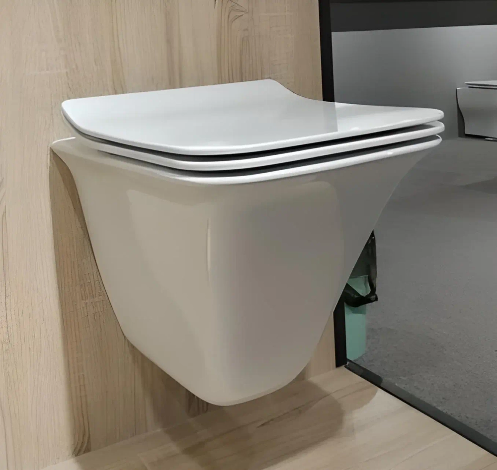 Унитаз-подвесной безободковый LT054E-R 505*360*370