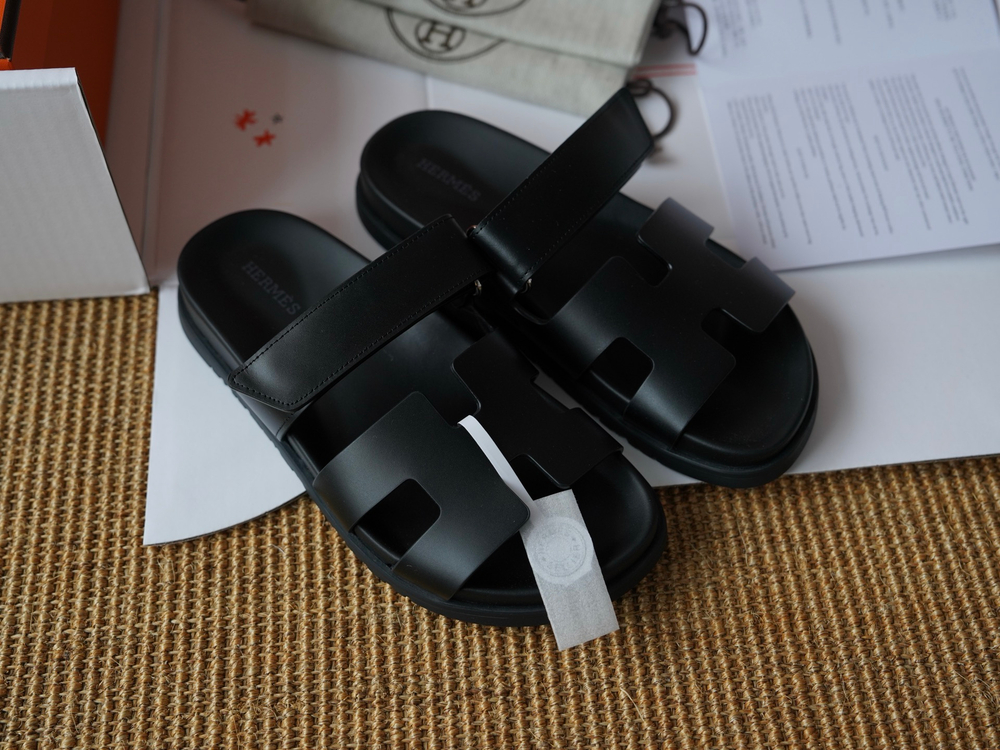 Сандалии из натуральной кожи