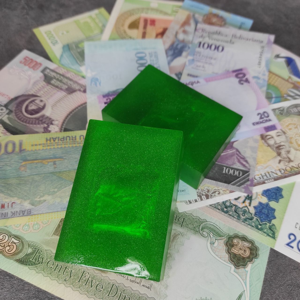 Денежное мыло с деньгами внутри настоящими