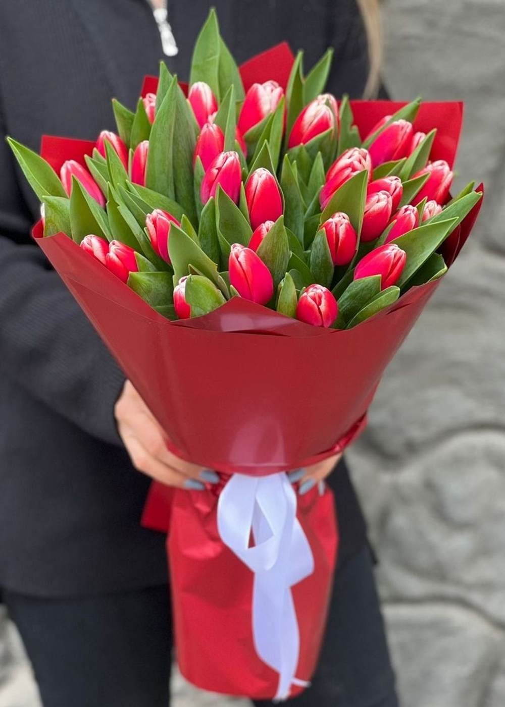 31 красный тюльпан