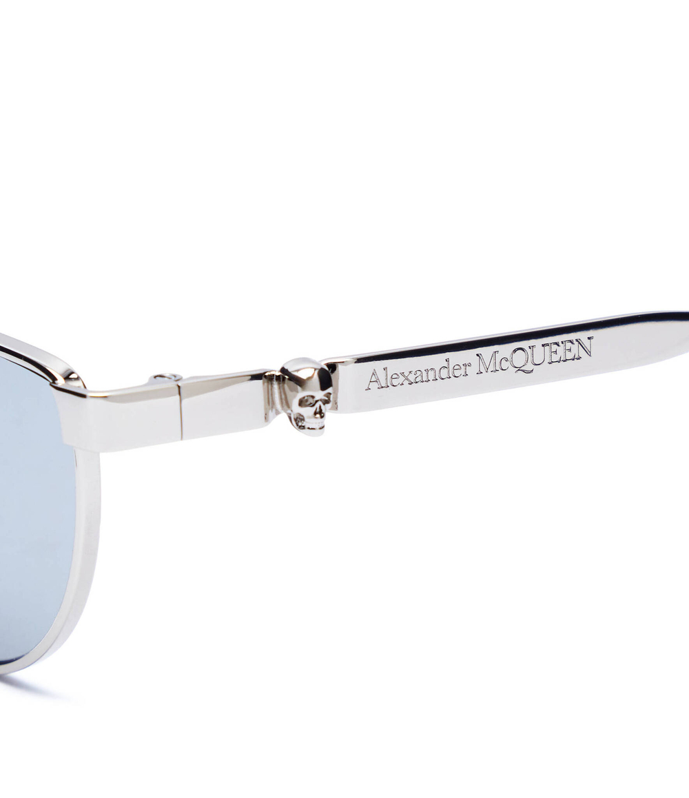 Солнцезащитные очки AM0456S-004 Alexander McQueen - серебряный(AM0456S)