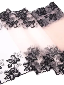 05-82 Вышивка на неэл. сетке 36 см, телесный/черный