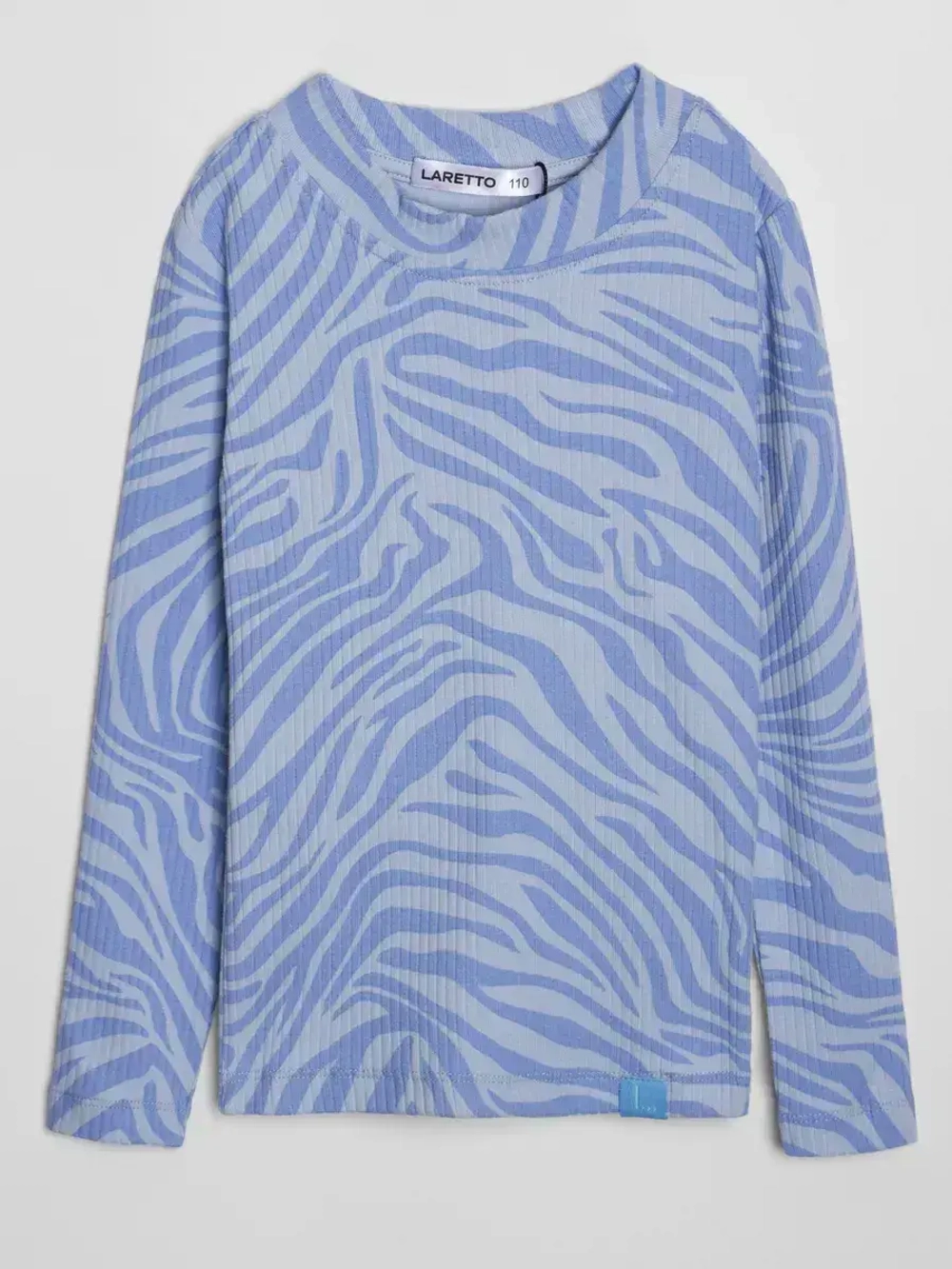 Голубой костюм для девочки на осень