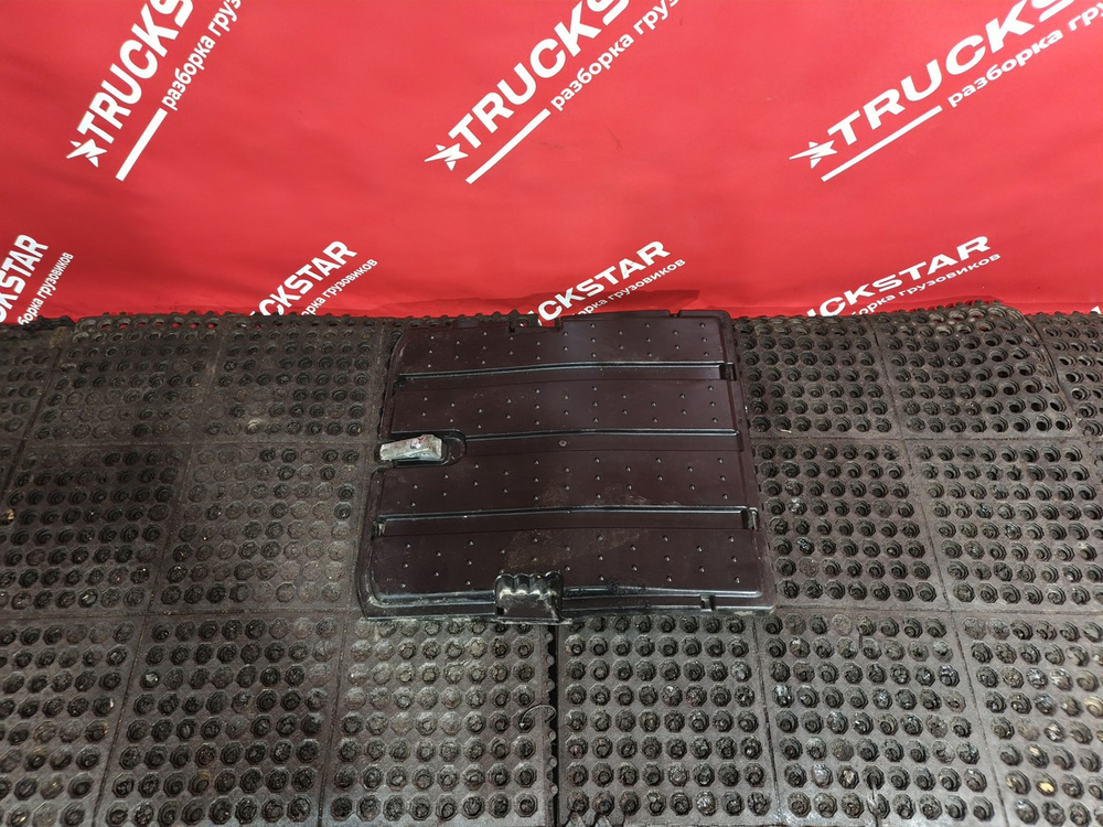 Крышка ящика АКБ 2019.г