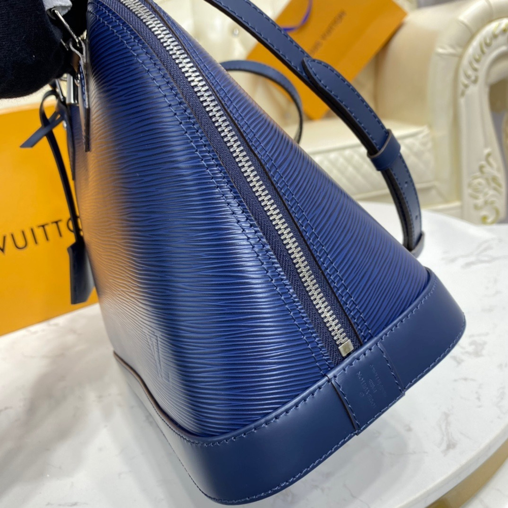 Louis Vuitton Alma PM