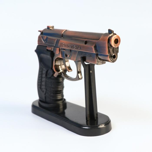 Зажигалка настольная, газовая «Беретта», с лазерной указкой, на подставке, пьезо, 11×13 см