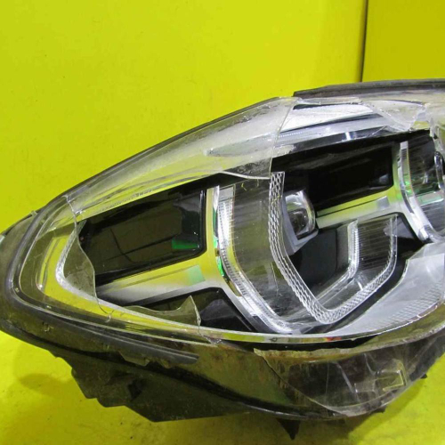 Битая Фара правая BMW X3 G01 X4 G02 (2017-2021) Adaptive LED