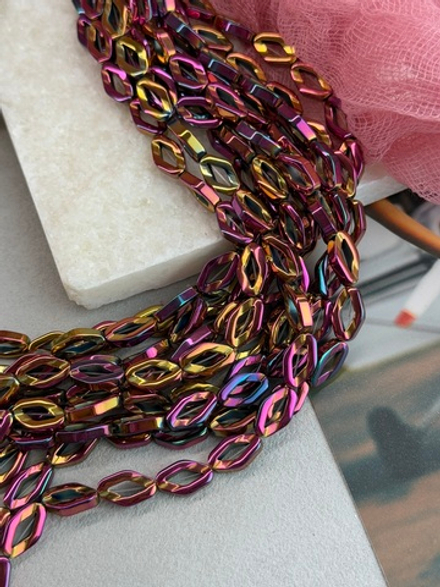 Гематит радужный медный, витой ромб 14*8 мм, нить 40 см