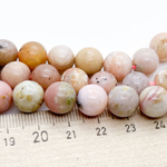 Опал, диаметр 10,2-10,4 мм, цена за 18 шт (1/2 нити)