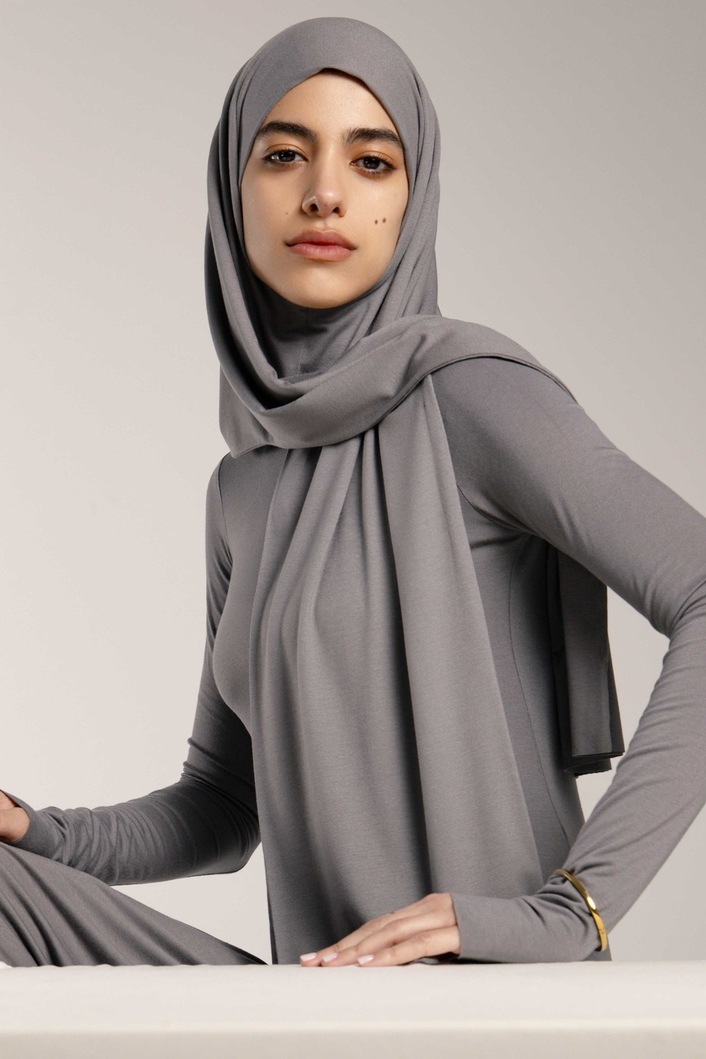 Хиджаб Молик двухслойный серый