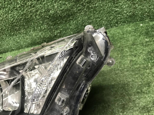 Фара правая Toyota RAV4 5 XA50 (18-нв) LED