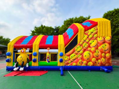 Коммерческий надувной батут «Смайлики» с крышей, размер 12*7,5*7 м